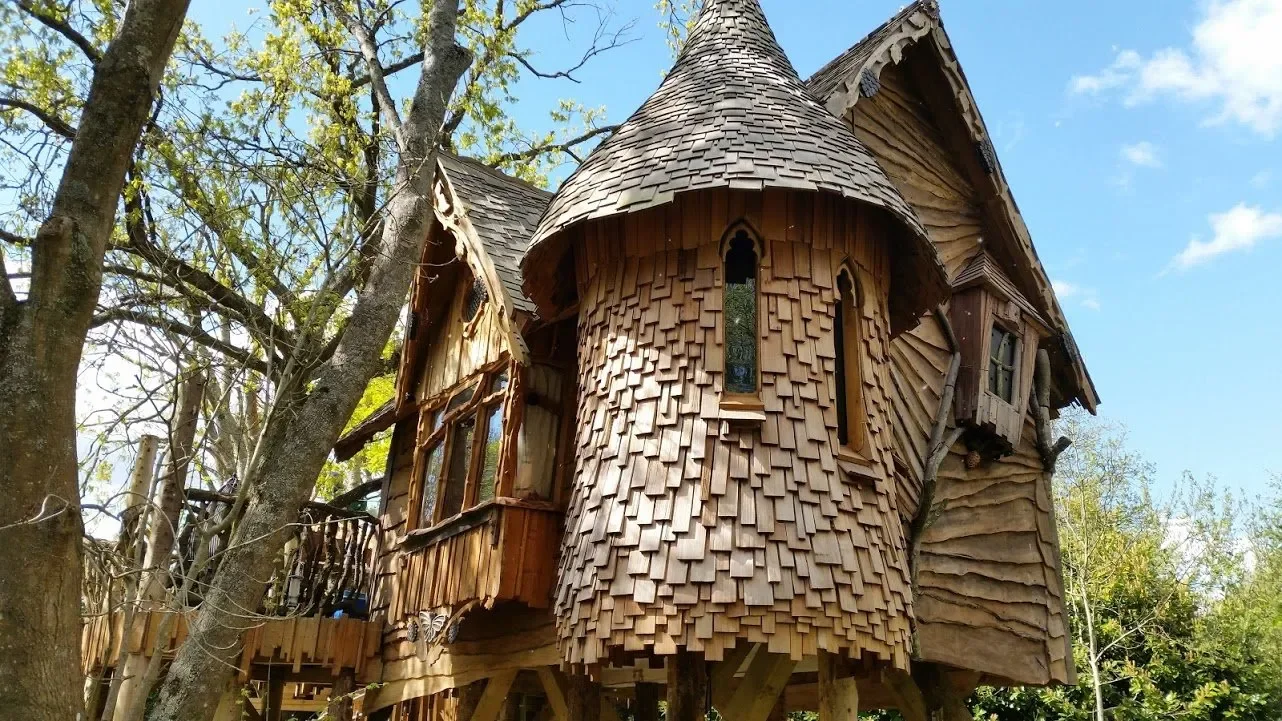 Treehouse (Higgledy or Piggledy)